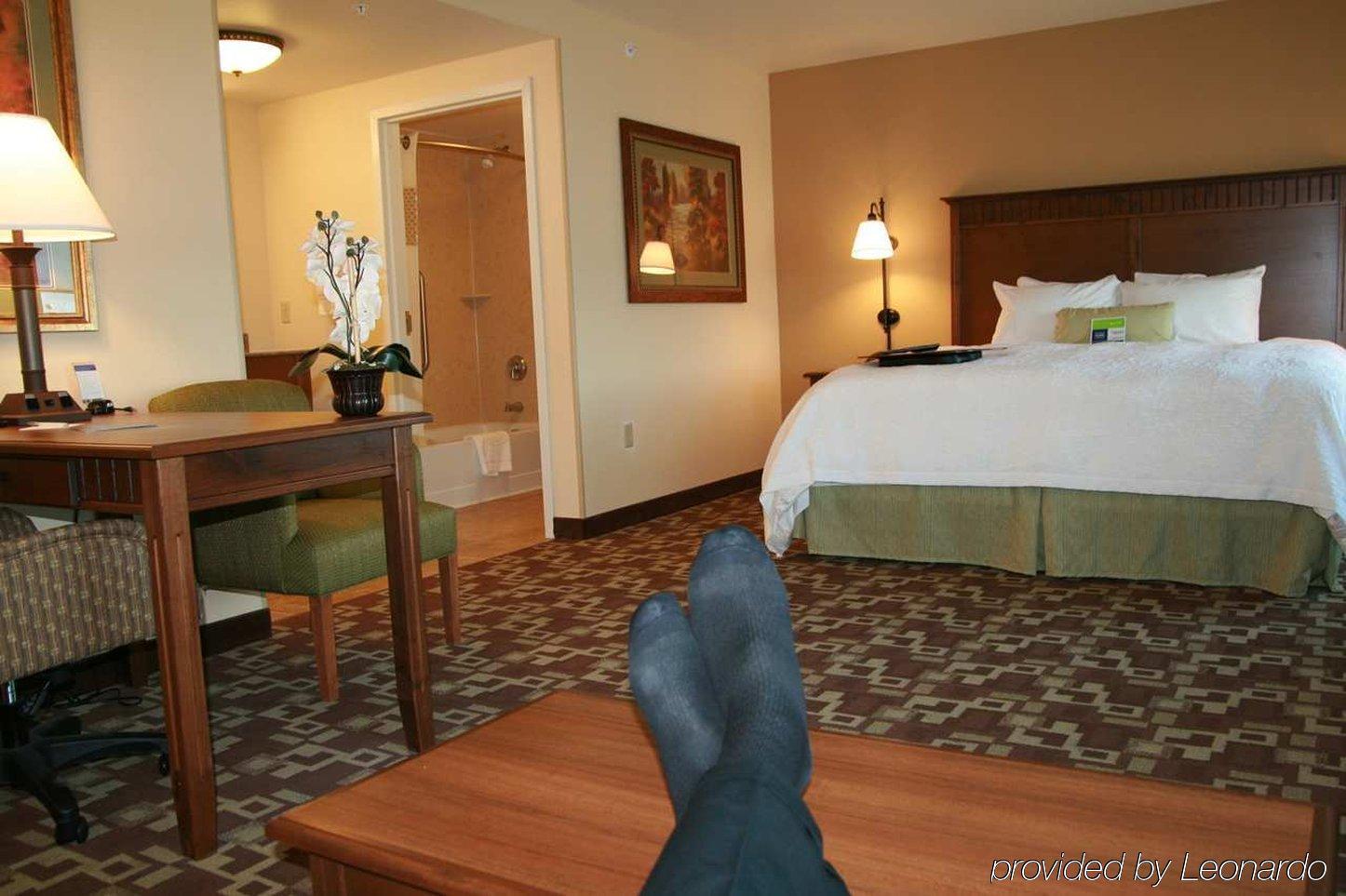 Hampton Inn & Suites Fairbanks Habitación foto